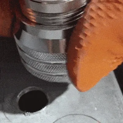 Adjustable socket wrench demonstration
